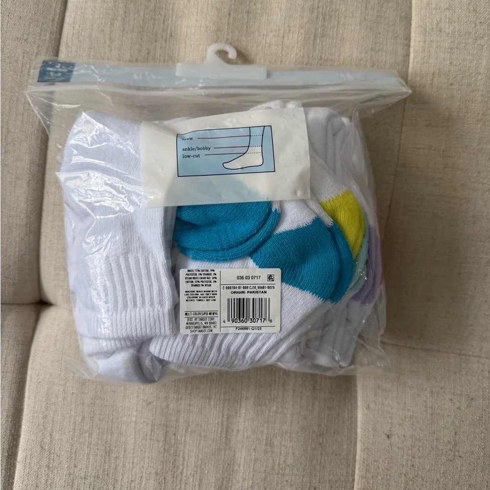 NWT Cat & Jack Ankle Socks SZ L